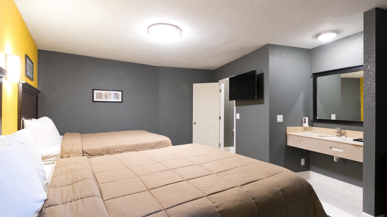 Photo of Bedroom in Des Moines