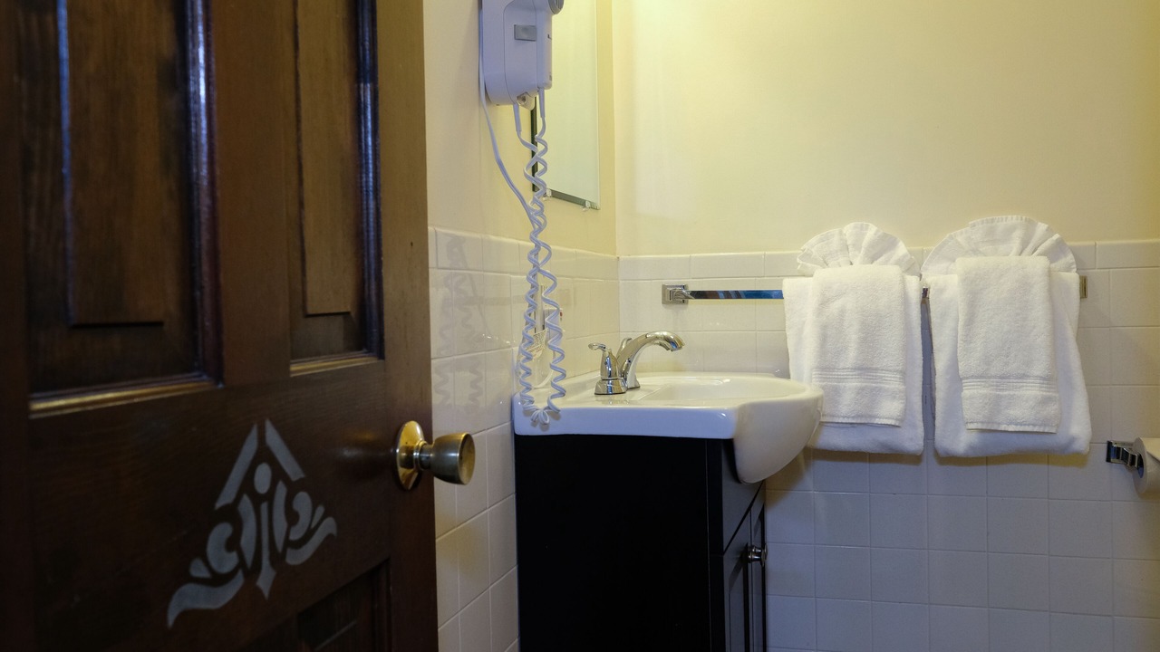 Photo of Bathroom in Oak Bluffs