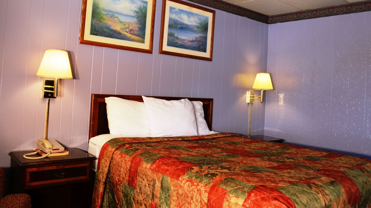 Photo of Bedroom in Bluefield