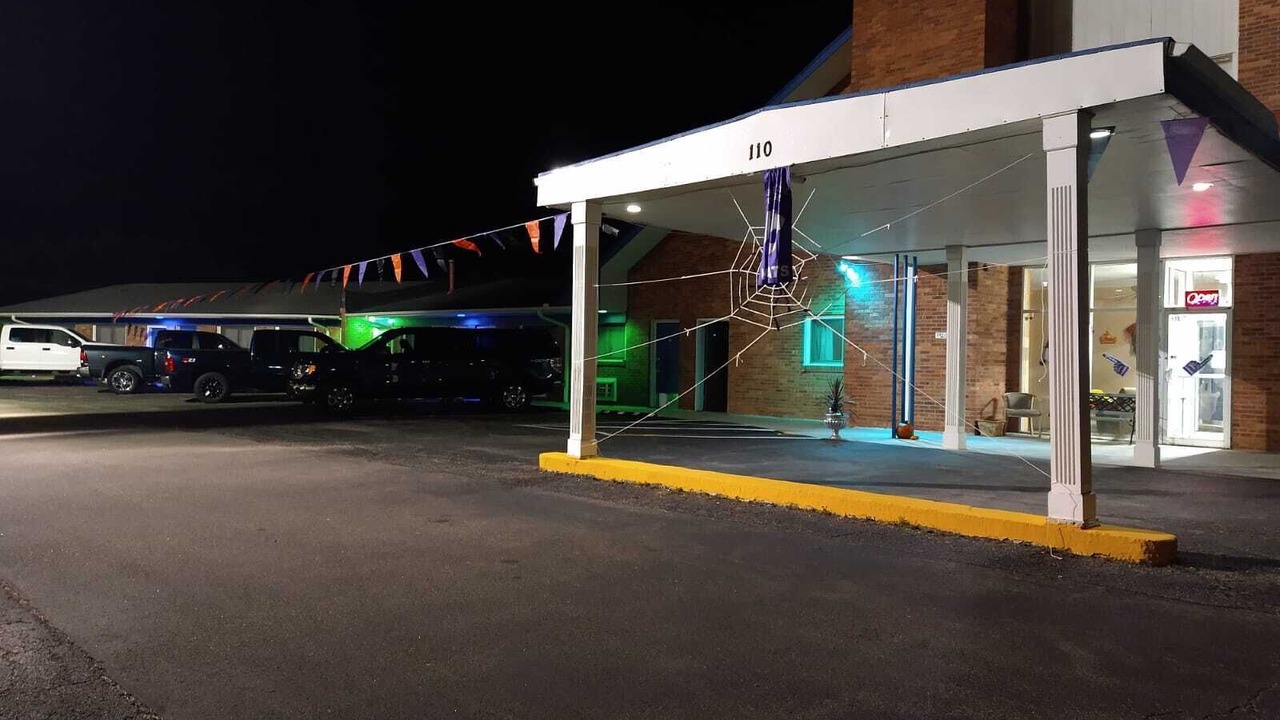 Photo of Outdoor in Grandview Plaza