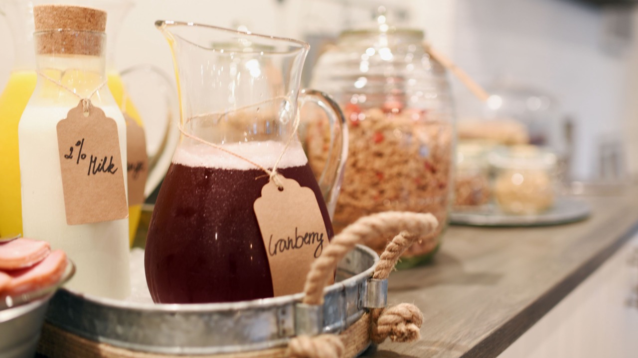 Photo of Others in Sandwich