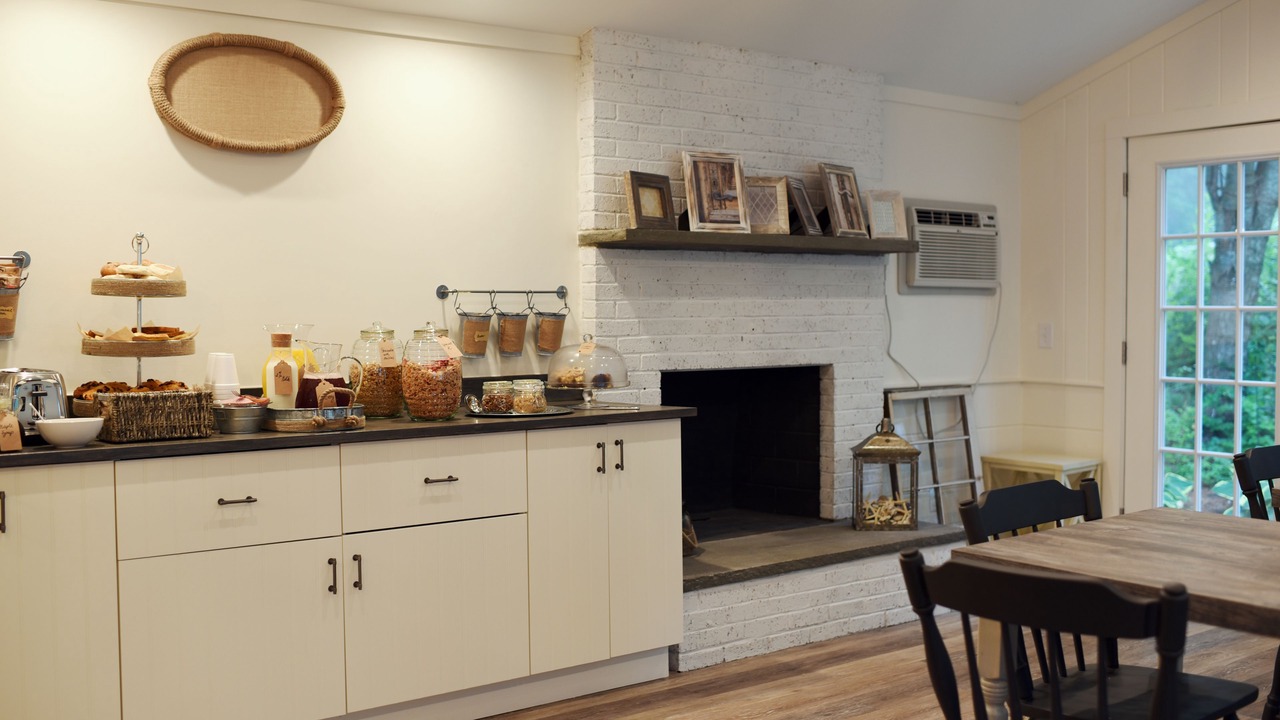 Photo of Others in Sandwich