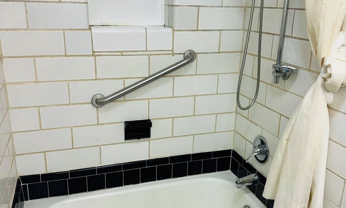 Photo of Bathroom in Scottsboro