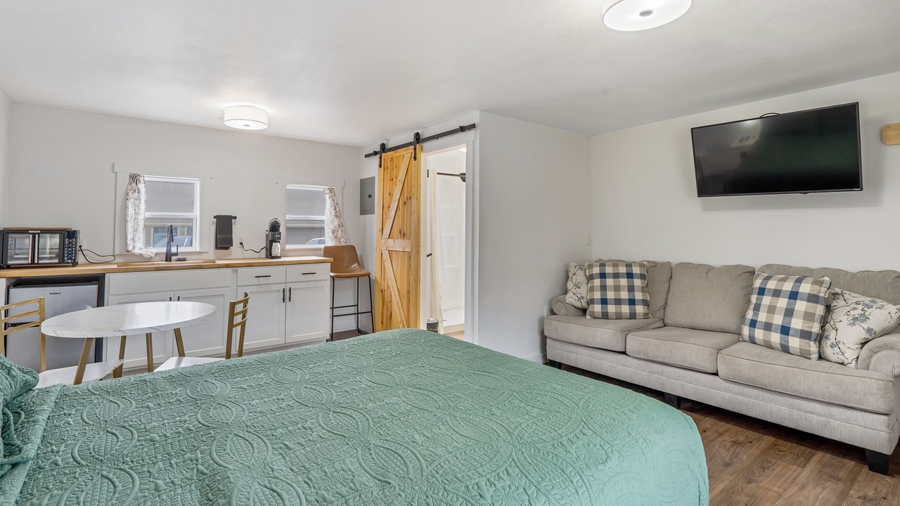 Photo of Others in Colville