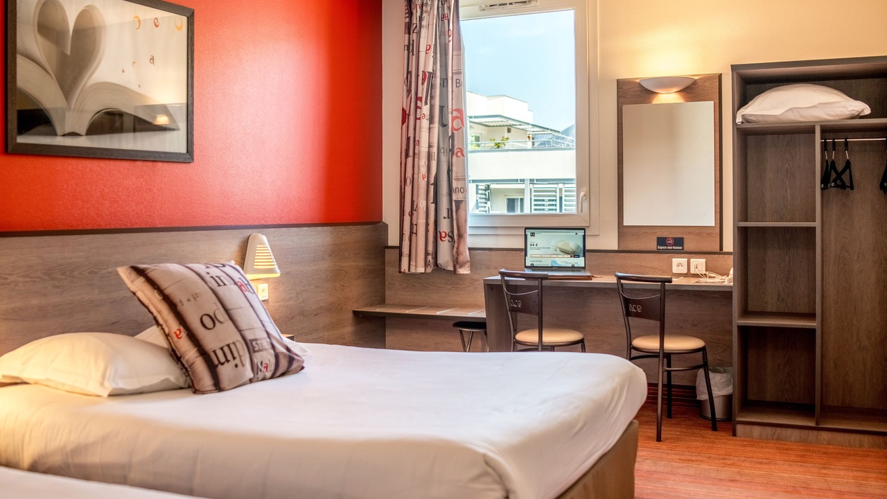 Photo of Bedroom in Seynod
