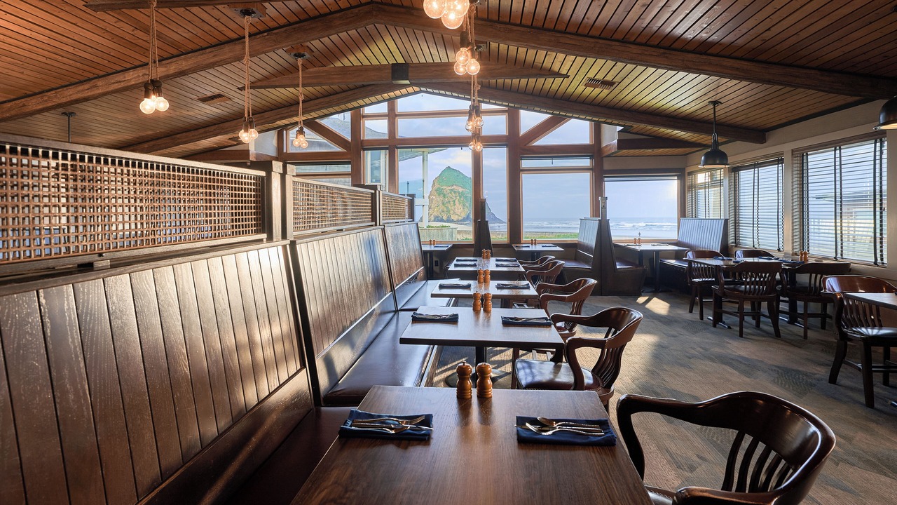 Photo of Others in Downtown Cannon Beach