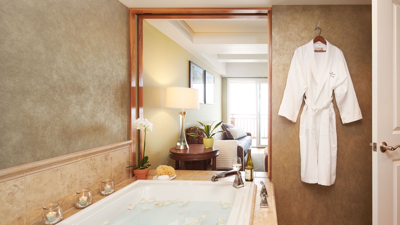 Photo of Others in Downtown Cannon Beach