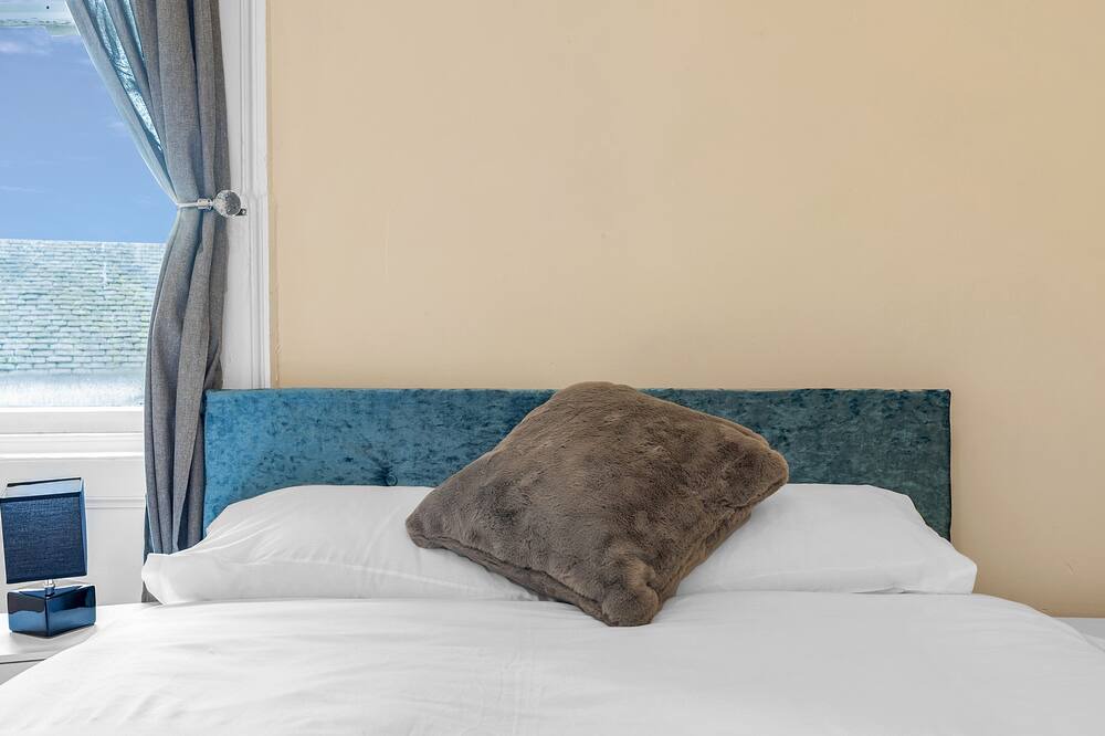 Photo of Bedroom in Leith