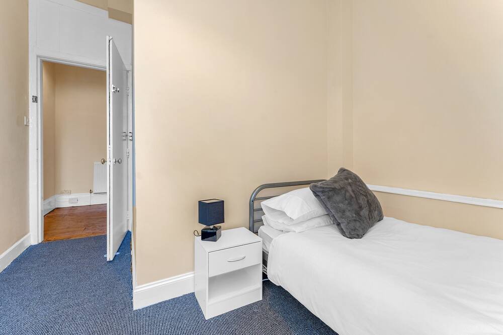Photo of Bedroom in Leith