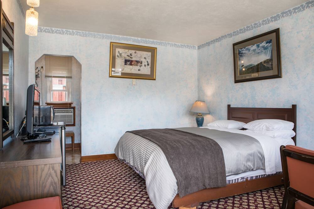 Photo of Bedroom in Fort Erie