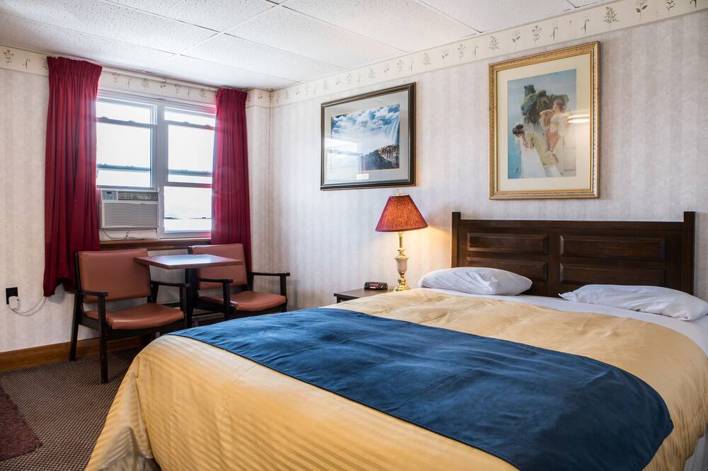 Photo of Bedroom in Fort Erie