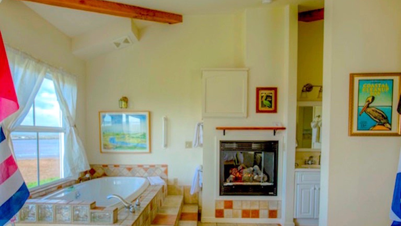 Photo of Bedroom in Moss Landing