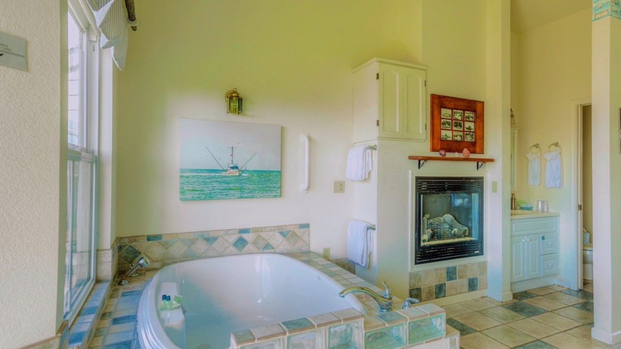 Photo of Bathroom in Moss Landing