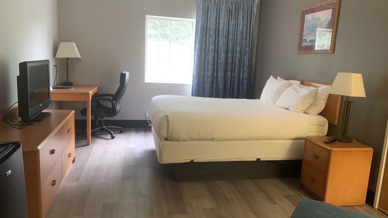 Photo of Livingroom in Thayer