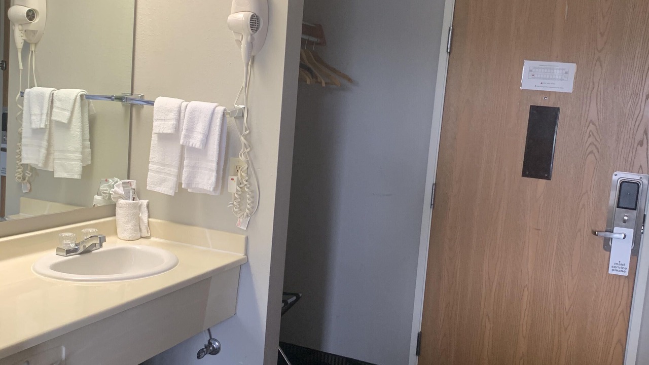 Photo of Bathroom in Thayer
