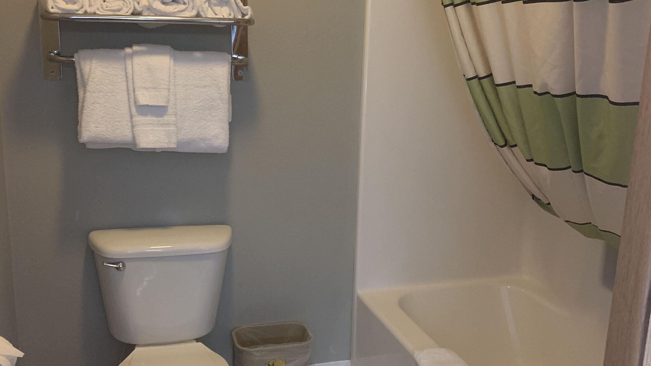 Photo of Bathroom in Thayer