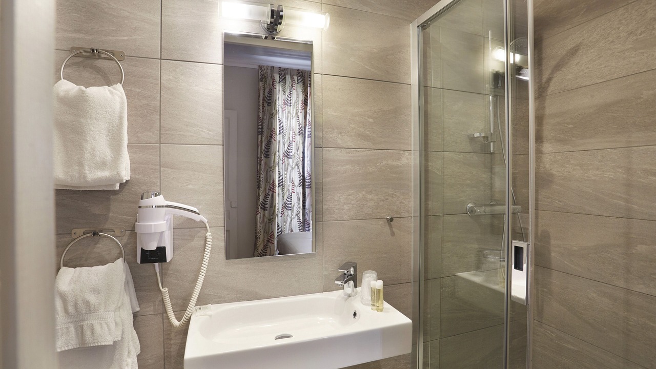 Photo of Bathroom in La Presqu'ile