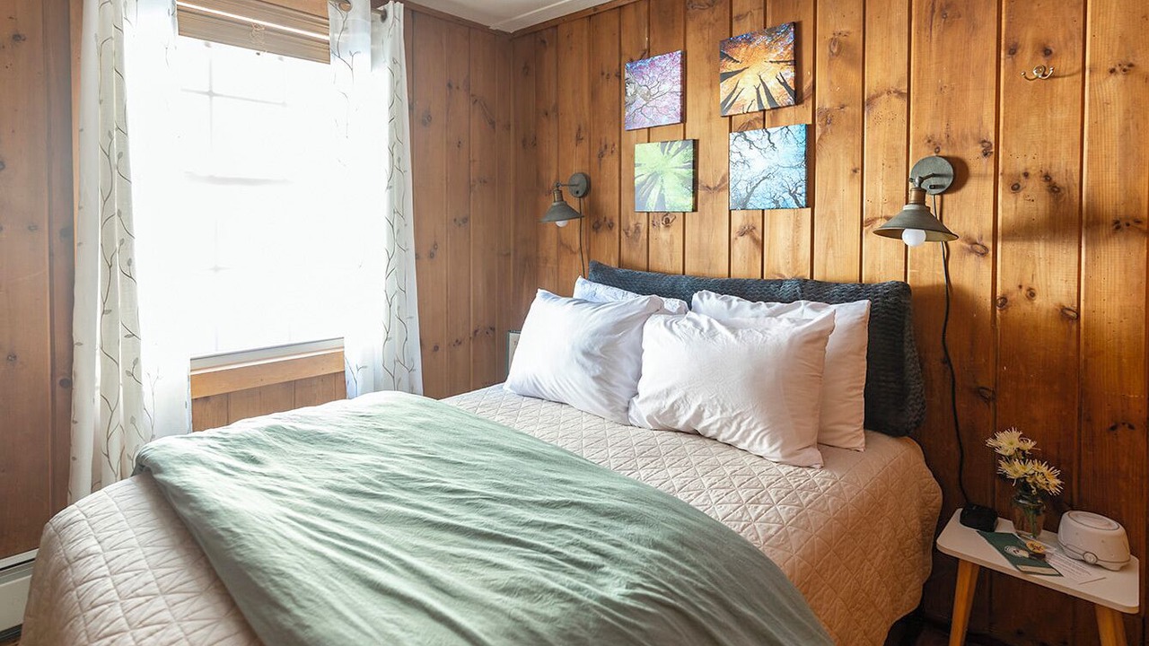 Photo of Bedroom in Stowe Area