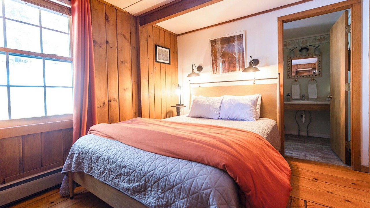 Photo of Bedroom in Stowe Area