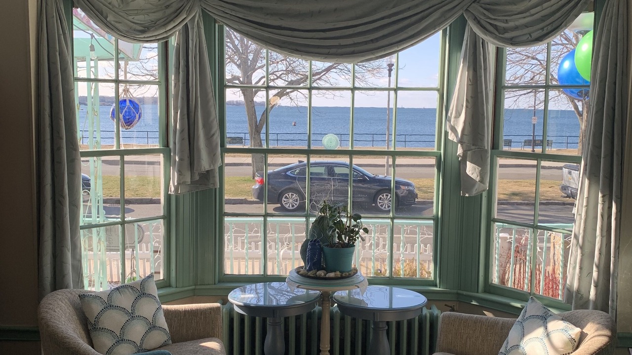 Photo of Livingroom in Gloucester