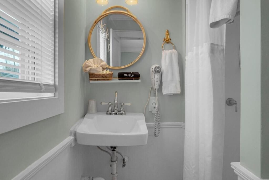 Photo of Bathroom in North Carolina Coast