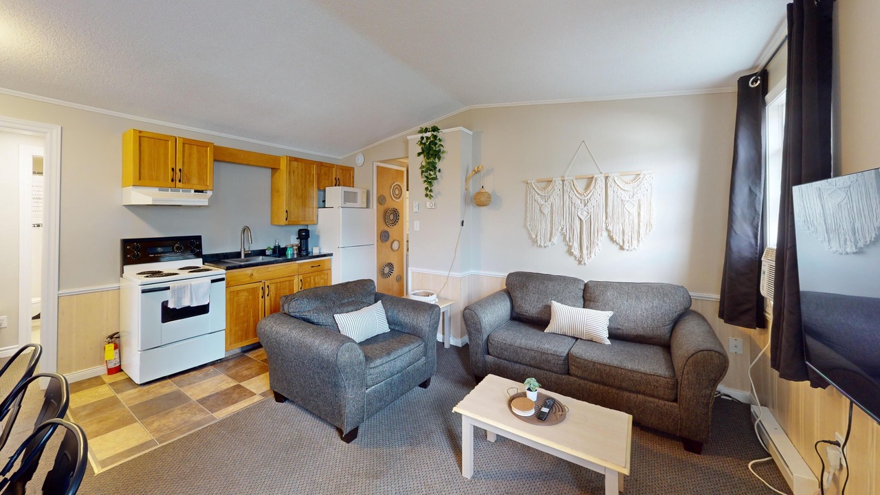 Photo of Others in Plaster Rock