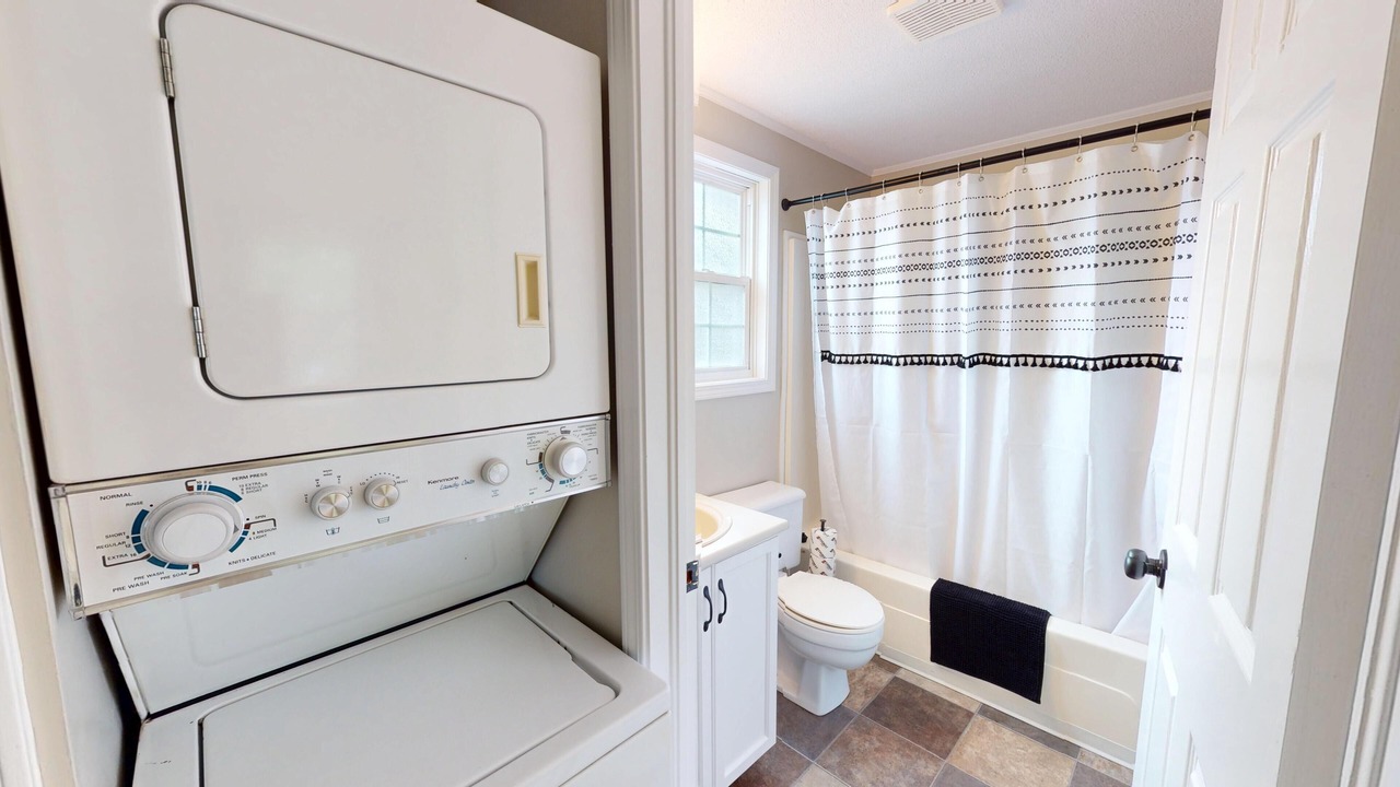 Photo of Bathroom in Plaster Rock