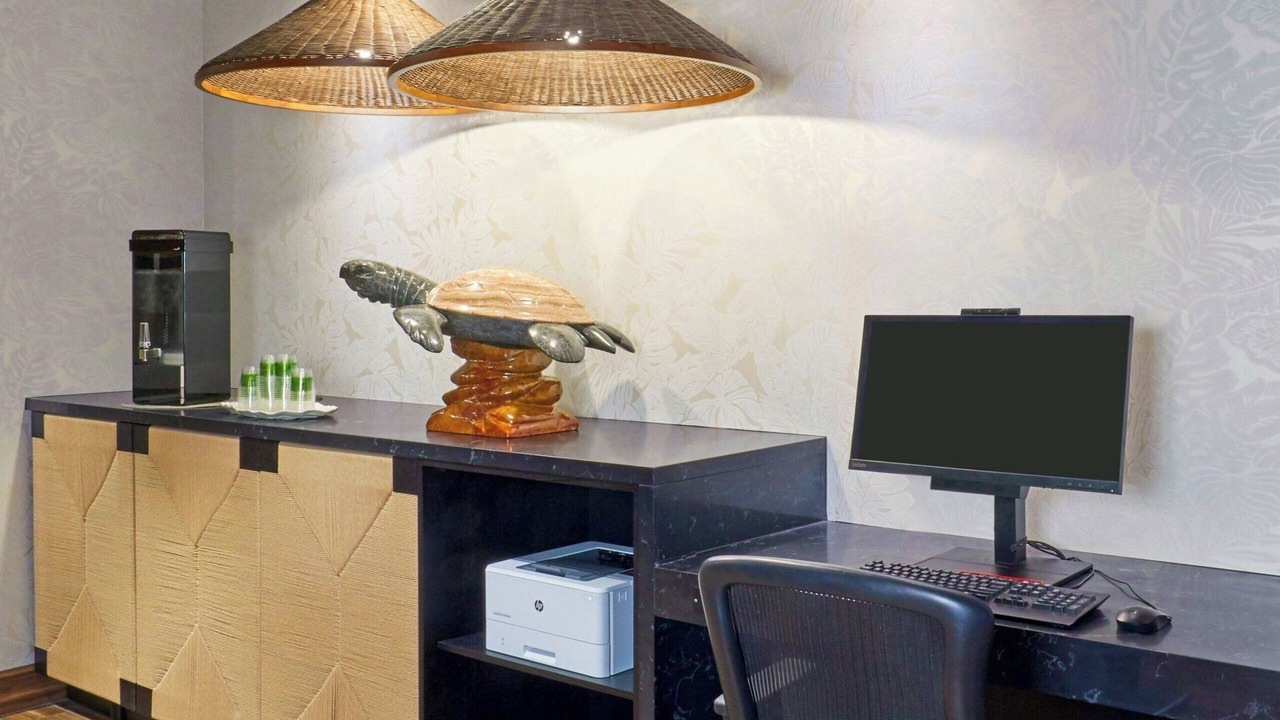 Photo of Others in Laie