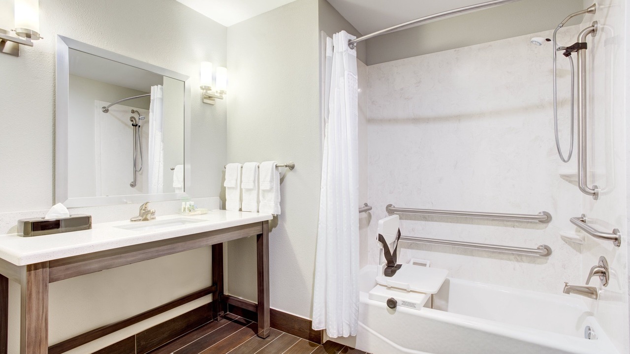 Photo of Bedroom in Lafayette