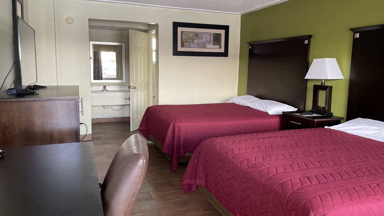 Photo of Bedroom in Lake City