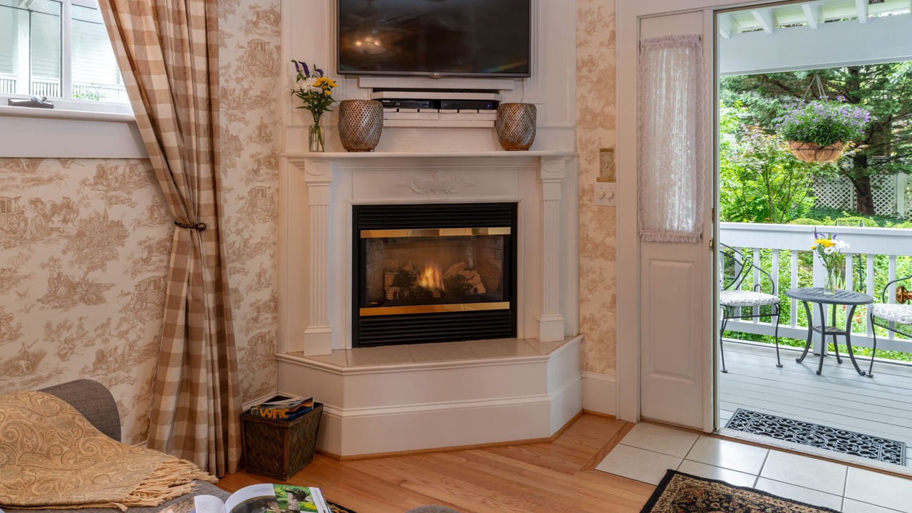 Photo of Bedroom in Historic Montford