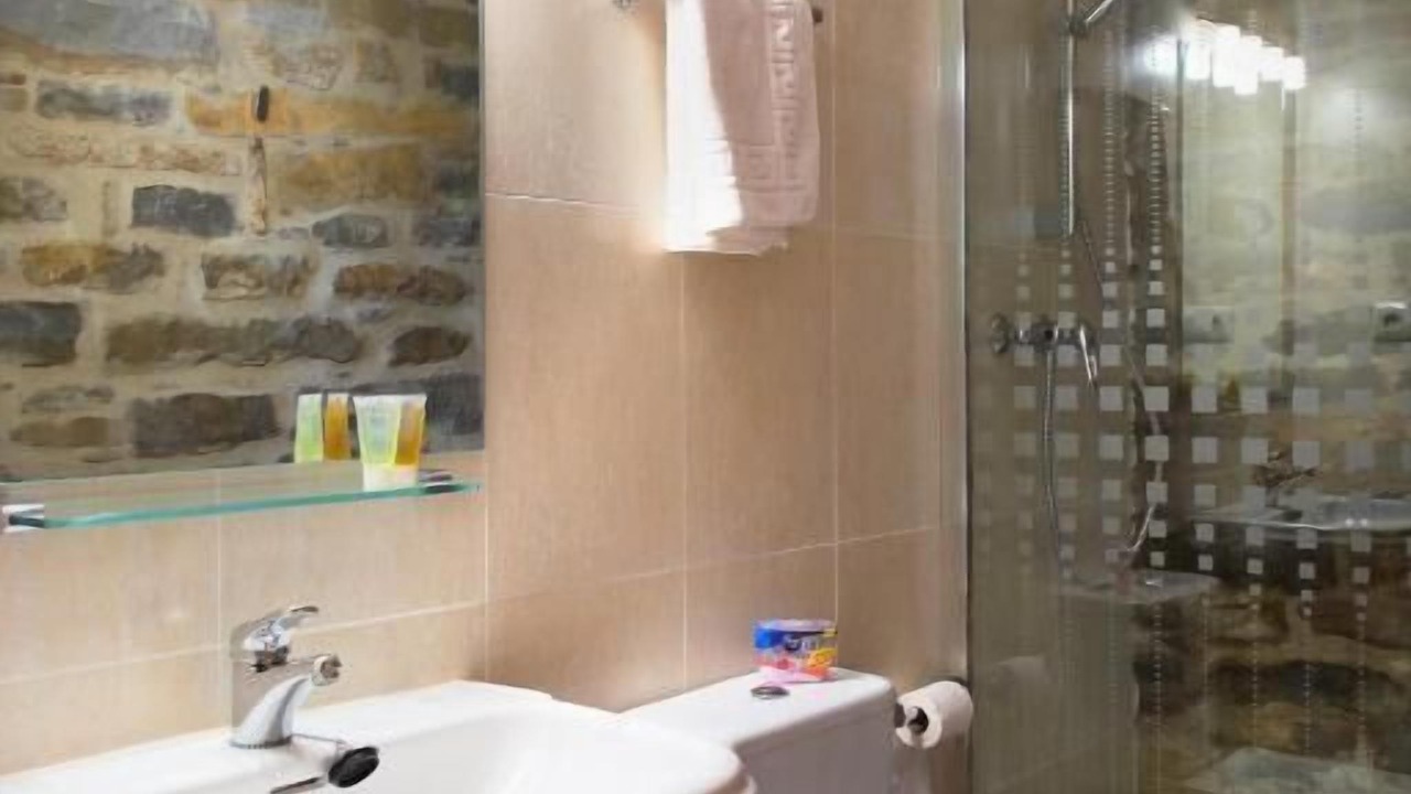 Photo of Bathroom in Gerbe