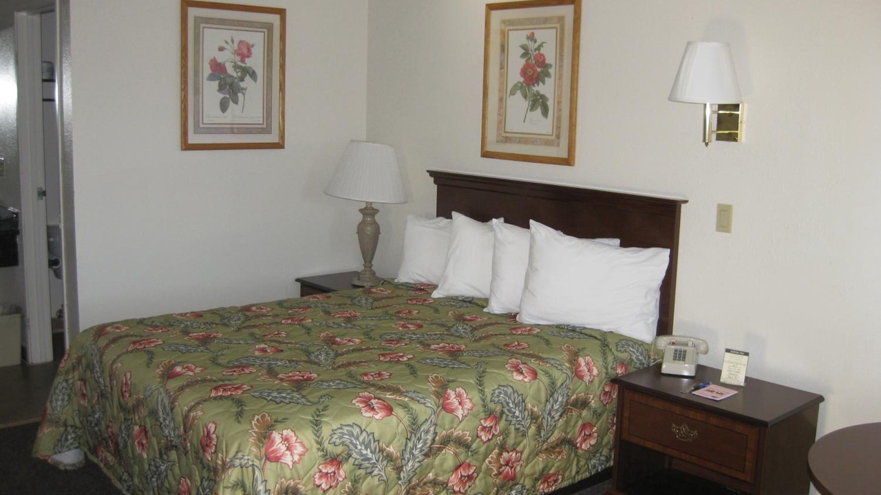 Photo of Bedroom in Everett
