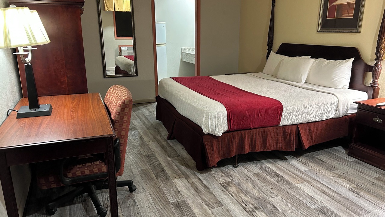 Photo of Bedroom in Eunice