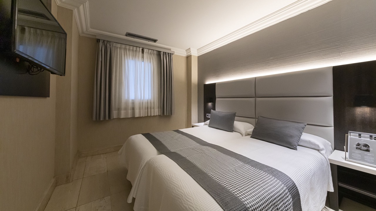 Photo of Bedroom in Pamplona City Centre