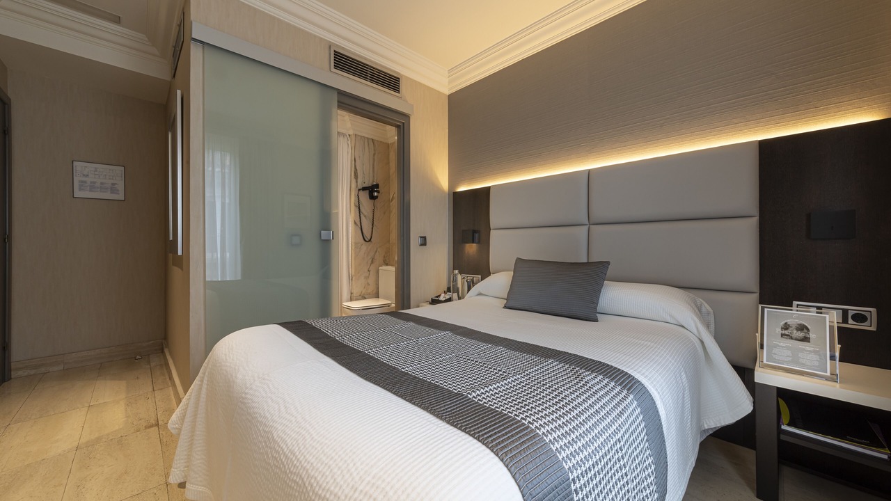 Photo of Bedroom in Pamplona City Centre