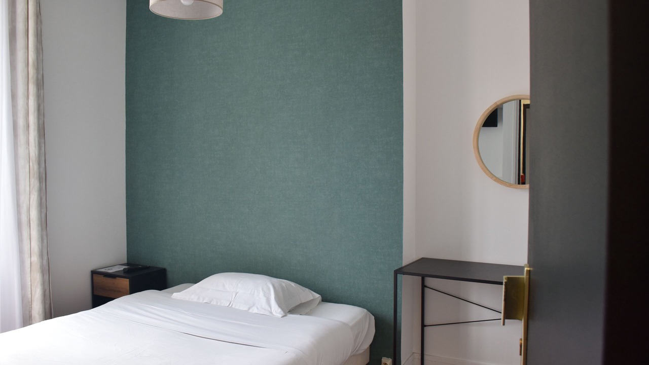 Photo of Bedroom in Levallois-Perret