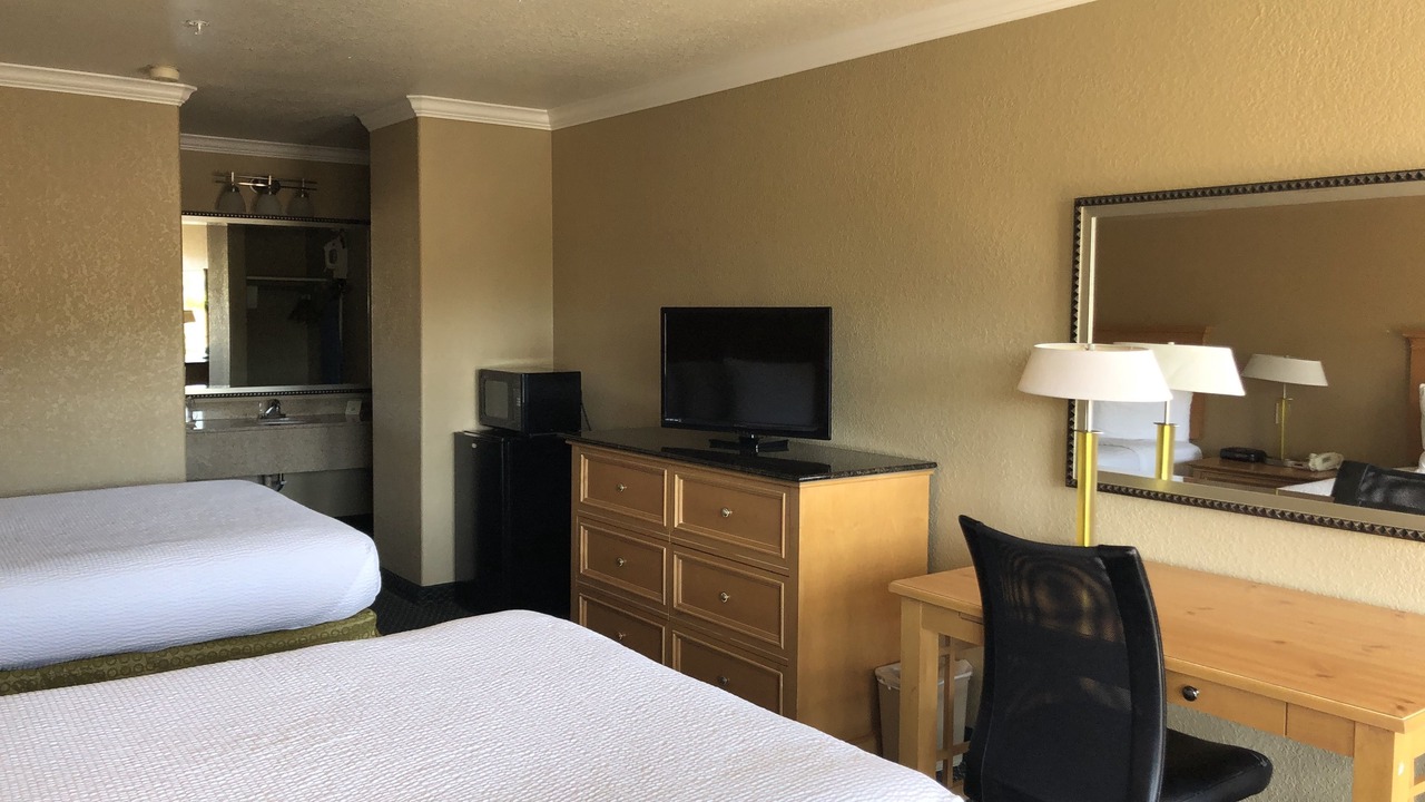 Photo of Bedroom in Clear Lake