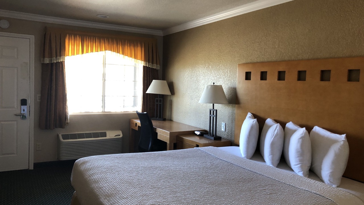 Photo of Bedroom in Clear Lake