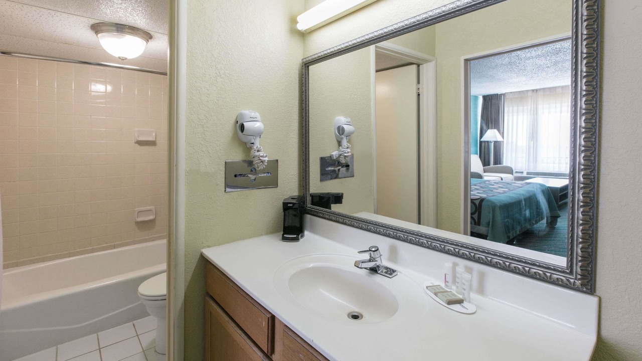 Photo of Bathroom in Duncan