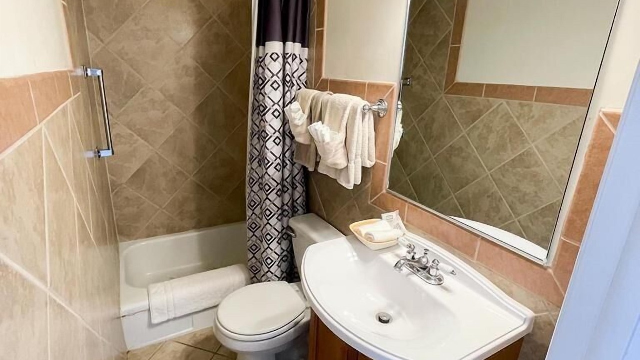 Photo of Bathroom in Cooperstown