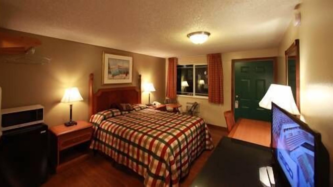 Photo of Bedroom in West Eugene