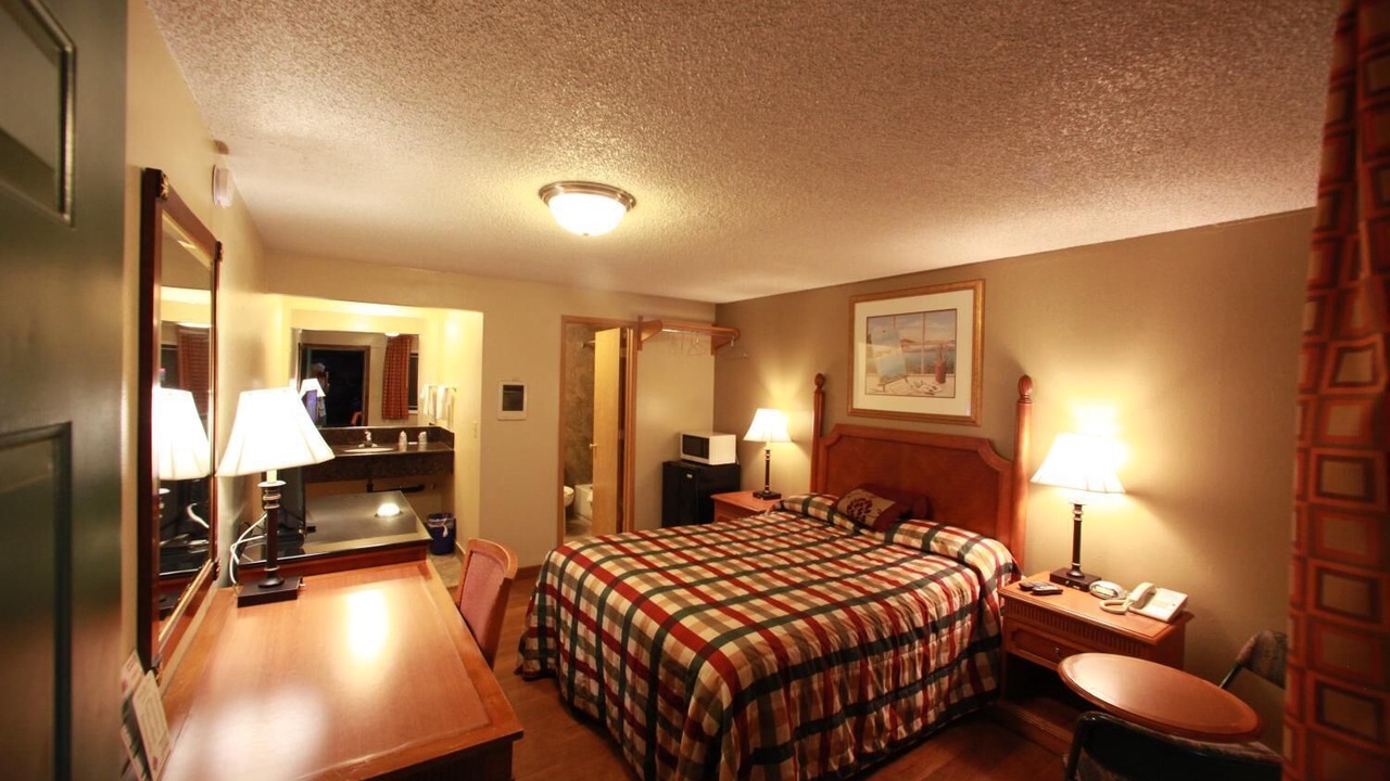 Photo of Bedroom in West Eugene