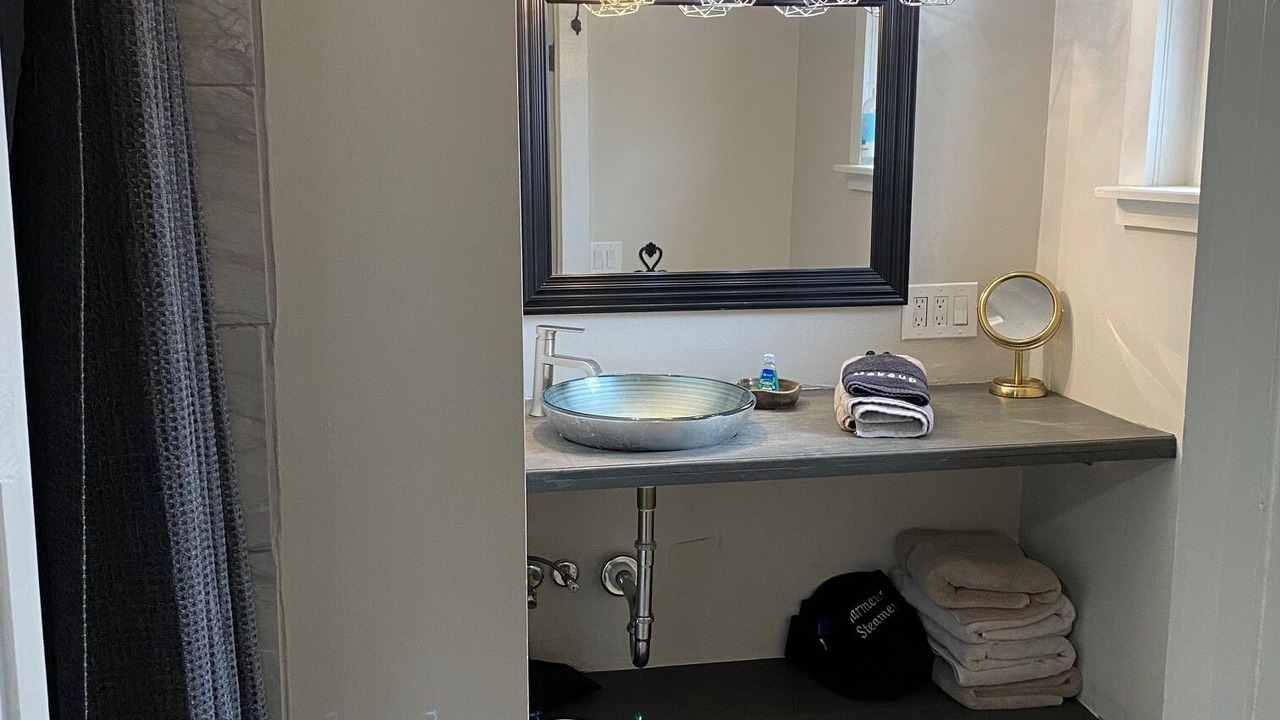 Photo of Bathroom in Dahlonega