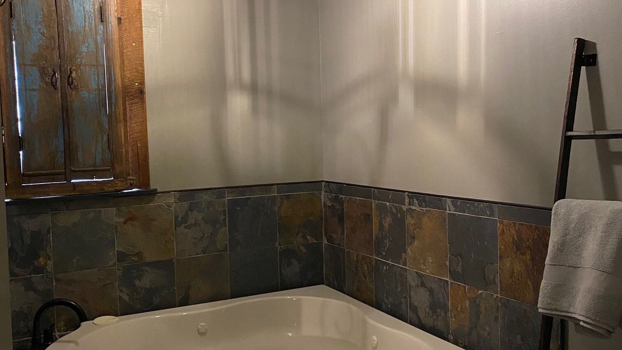 Photo of Bedroom in Dahlonega