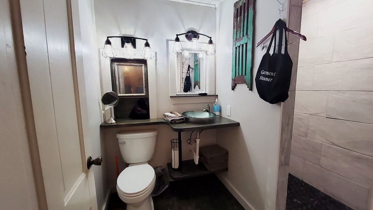 Photo of Bathroom in Dahlonega