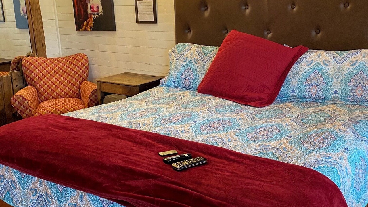 Photo of Bedroom in Dahlonega