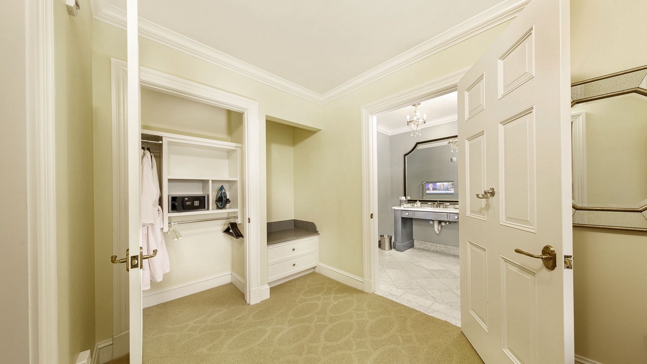 Photo of Bedroom in Monroe Ward