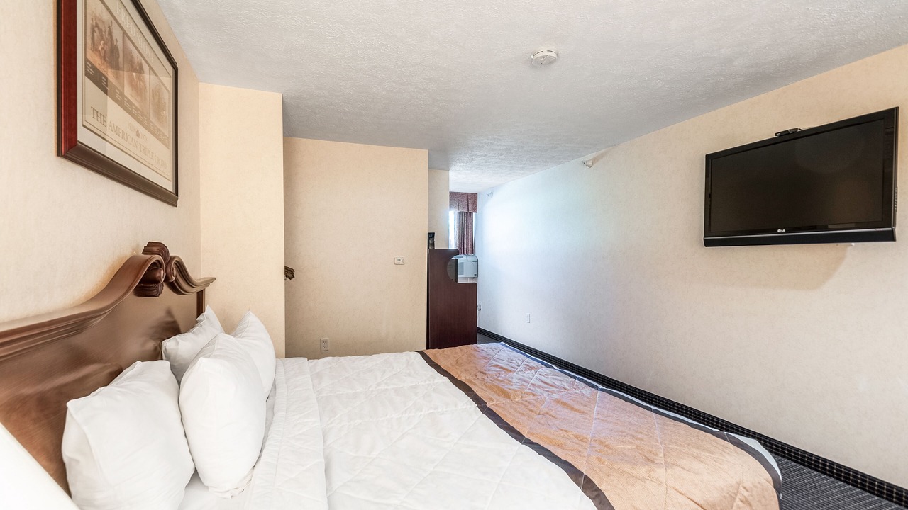 Photo of Bedroom in Charles Town