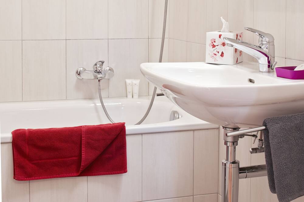 Photo of Bathroom in Chardonne